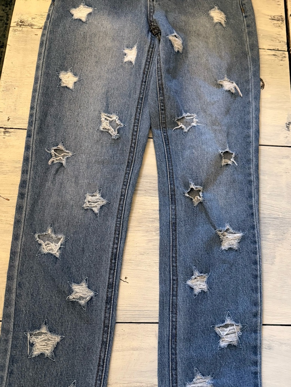 Girls’ Distressed Star-Pattern Blue Jeans